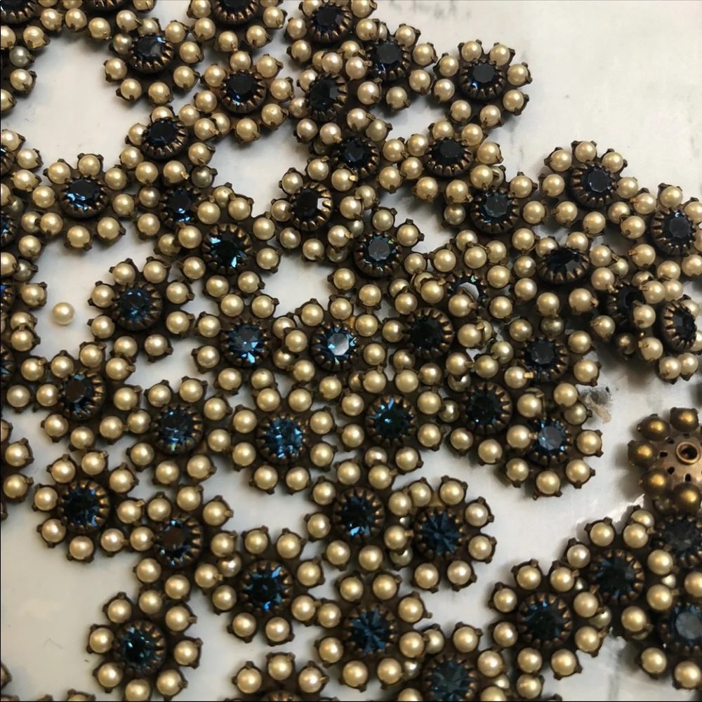 Pearl and sapphire Swarovski florets